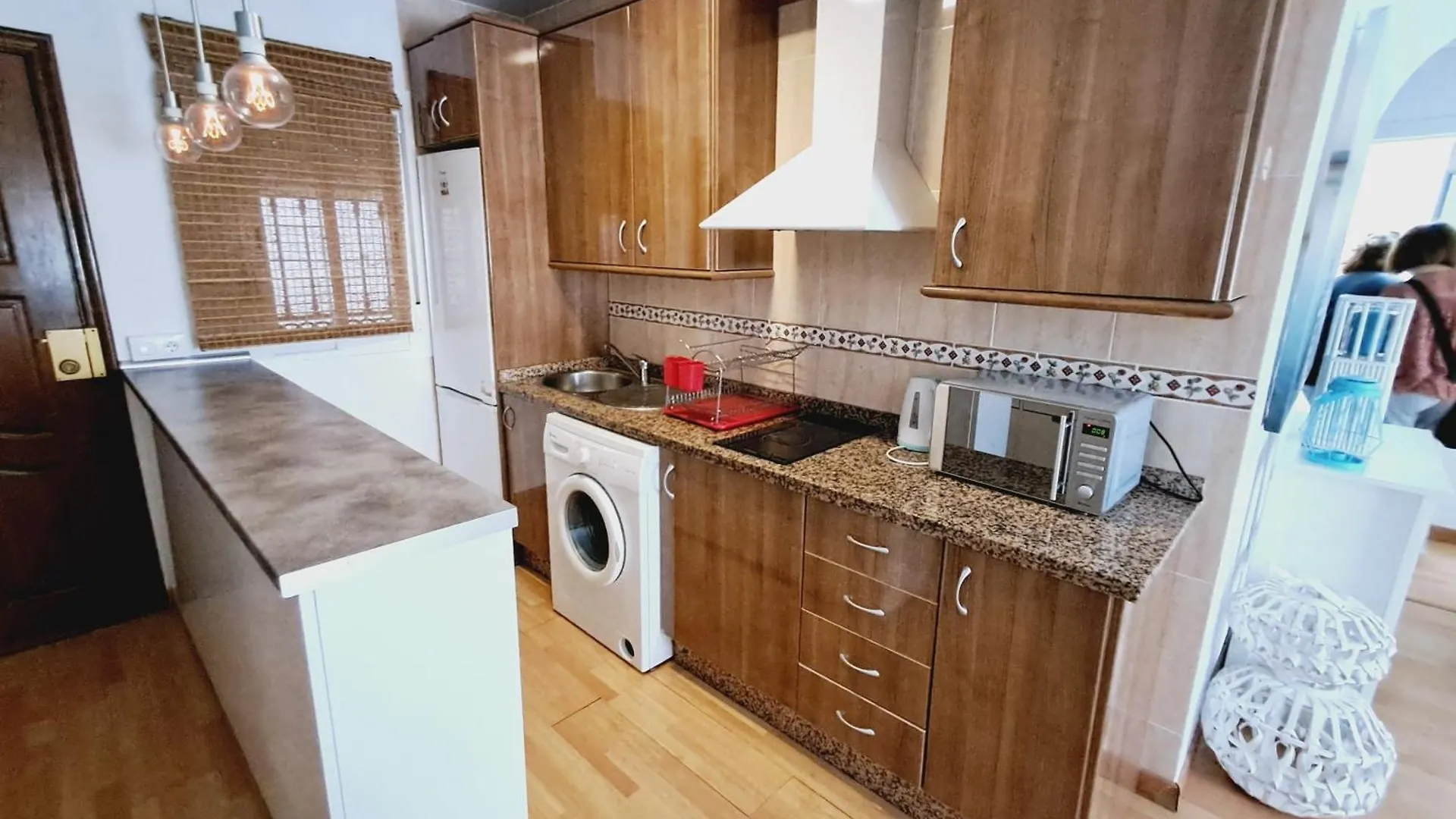 Apartment Beautiful 3 Bedroom, Carihuela Torremolinos